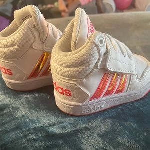 Adidas hightops TRENDY 5k